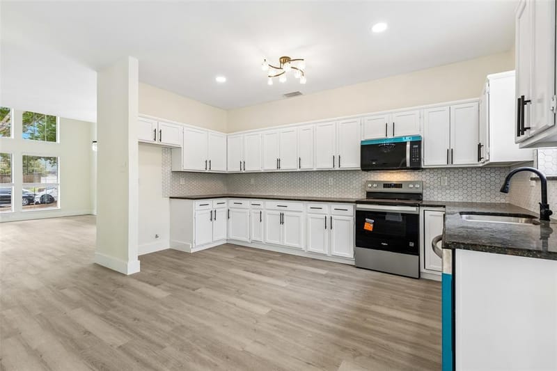 7108 Cadillac Boulevard, Arlington TX 76016 - Photo 11