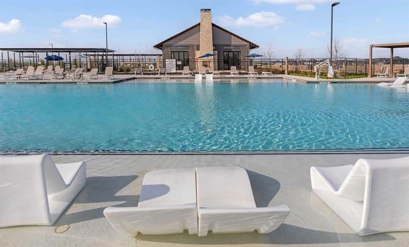 633 Tyronza Drive, Justin TX 76247 - Photo 29