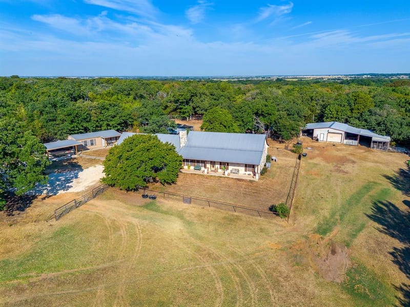 3305 E Fm 916, Cleburne TX 76031
