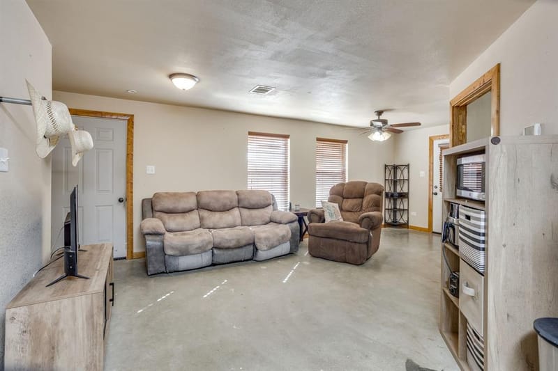 3305 E Fm 916, Cleburne TX 76031 - Photo 34