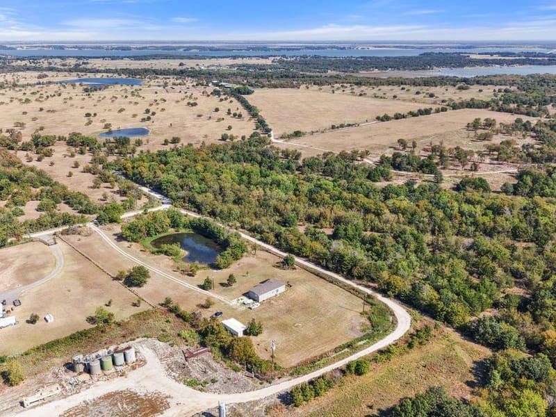 822 SE County Road 3100, Corsicana TX 75109 - Photo 38