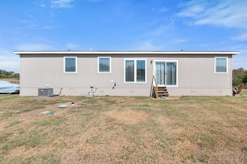 822 SE County Road 3100, Corsicana TX 75109 - Photo 31