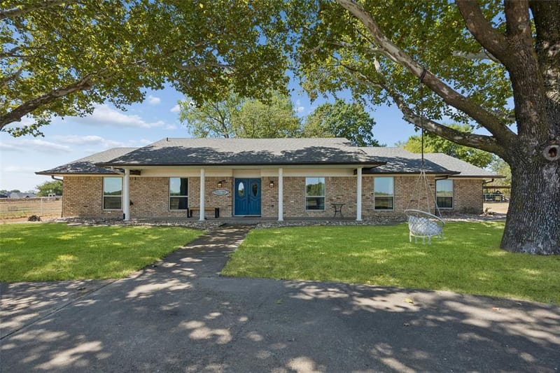 101 Laguna Vista Drive, Waxahachie TX 75165