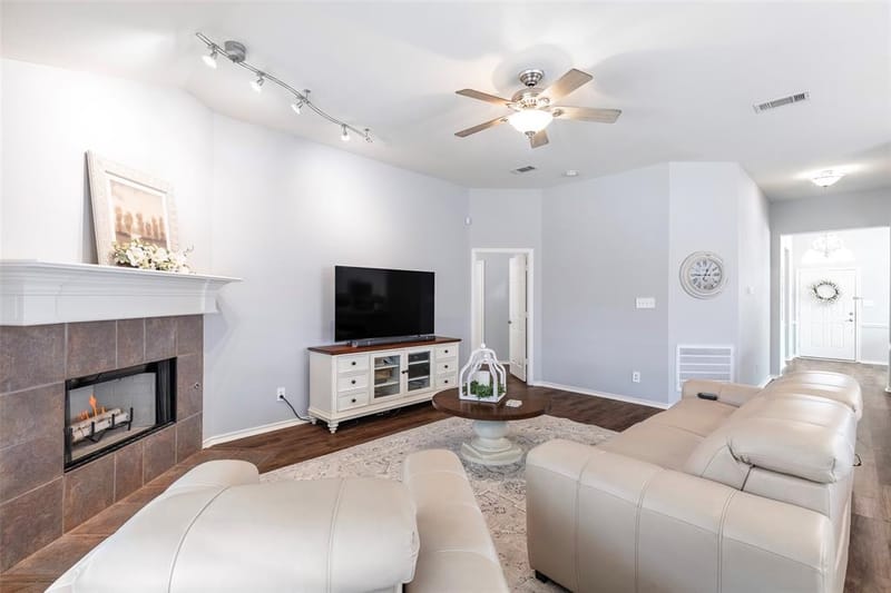 1829 Melton Drive, Carrollton TX 75010 - Photo 16