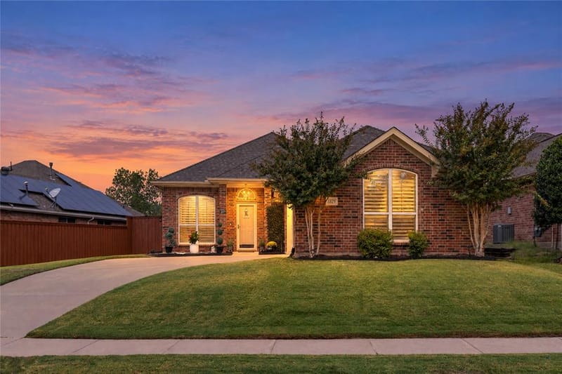 1829 Melton Drive, Carrollton TX 75010