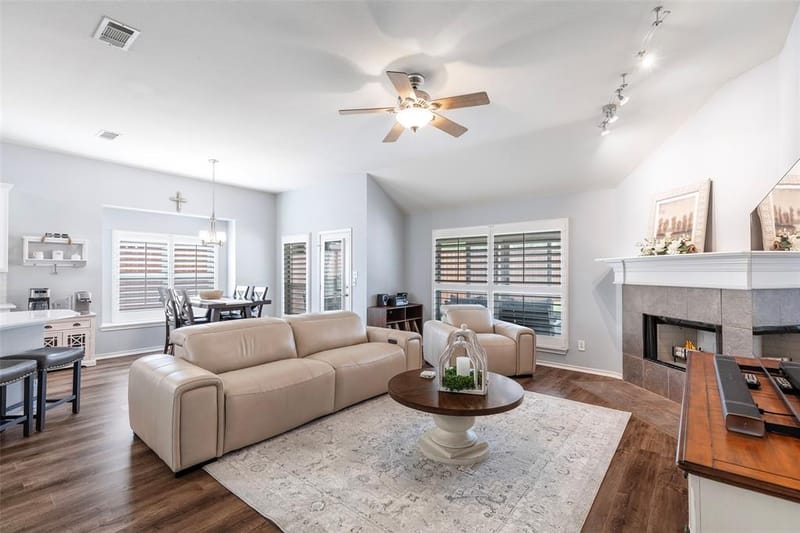 1829 Melton Drive, Carrollton TX 75010 - Photo 18