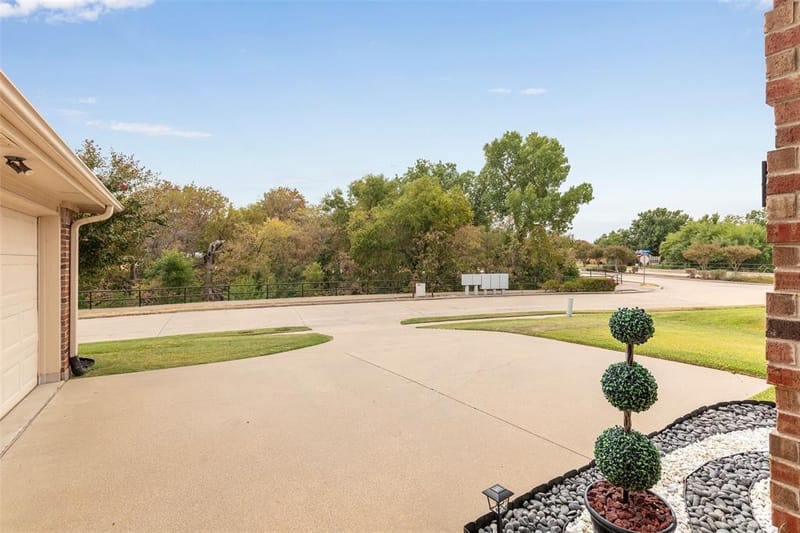 1829 Melton Drive, Carrollton TX 75010 - Photo 40
