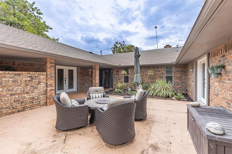 2702 Tracey Street, Denison TX 75020 - Photo 7