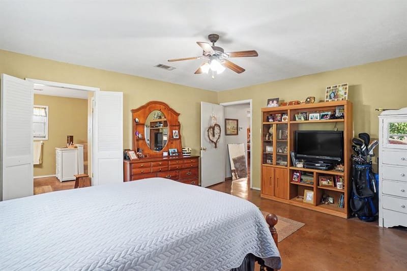 7445 County Road 305, Grandview TX 76050 - Photo 16