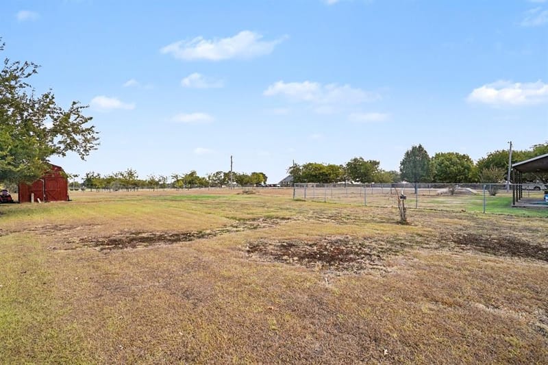 7445 County Road 305, Grandview TX 76050 - Photo 32