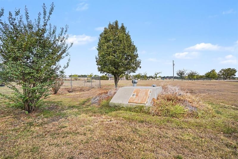 7445 County Road 305, Grandview TX 76050 - Photo 33
