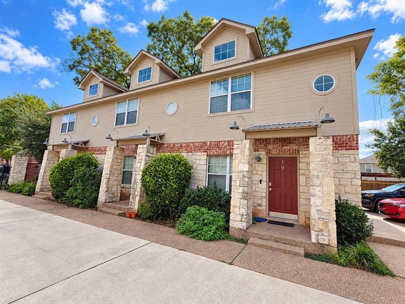 2101 S 7th Street # 8, Waco TX 76706 - Photo 3