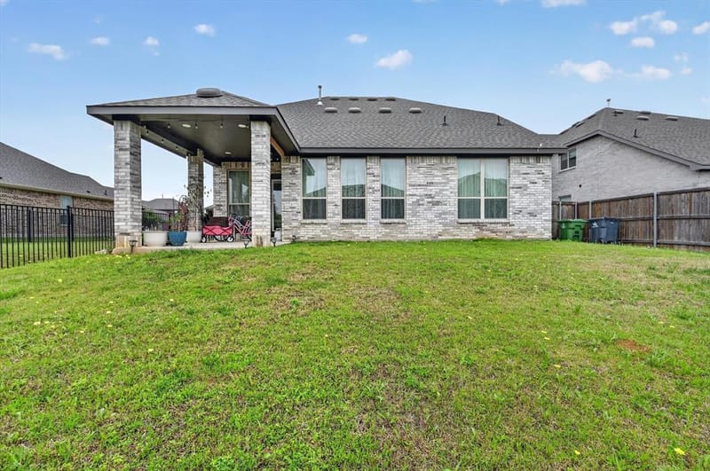 2814 Grand Lookout Lane, Arlington TX 76001 - Photo 29