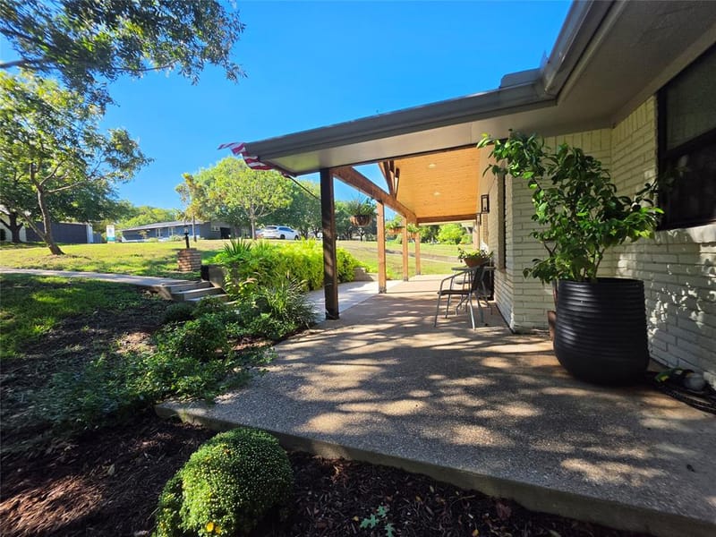 1625 Rambler Drive, Waco TX 76710 - Photo 6