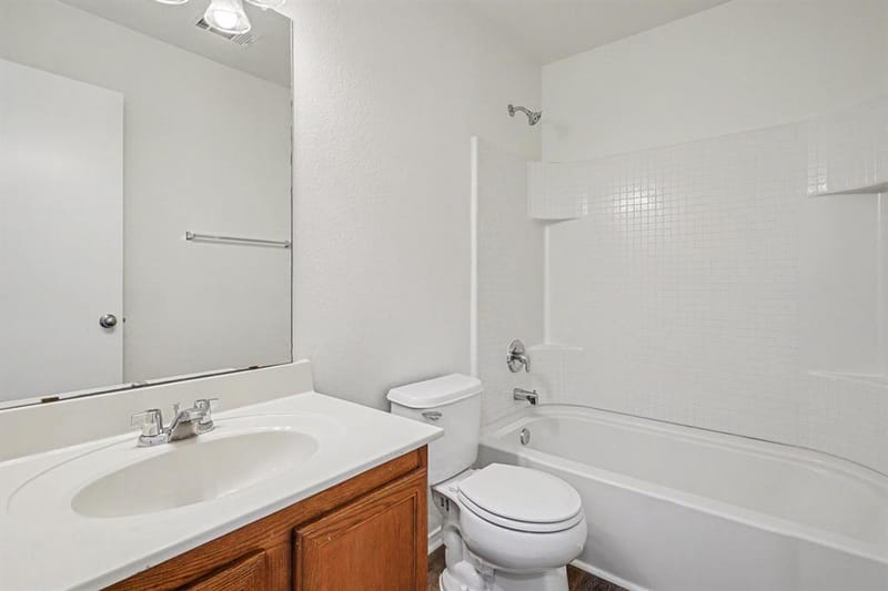 937 Iona Drive, Fort Worth TX 76120 - Photo 15