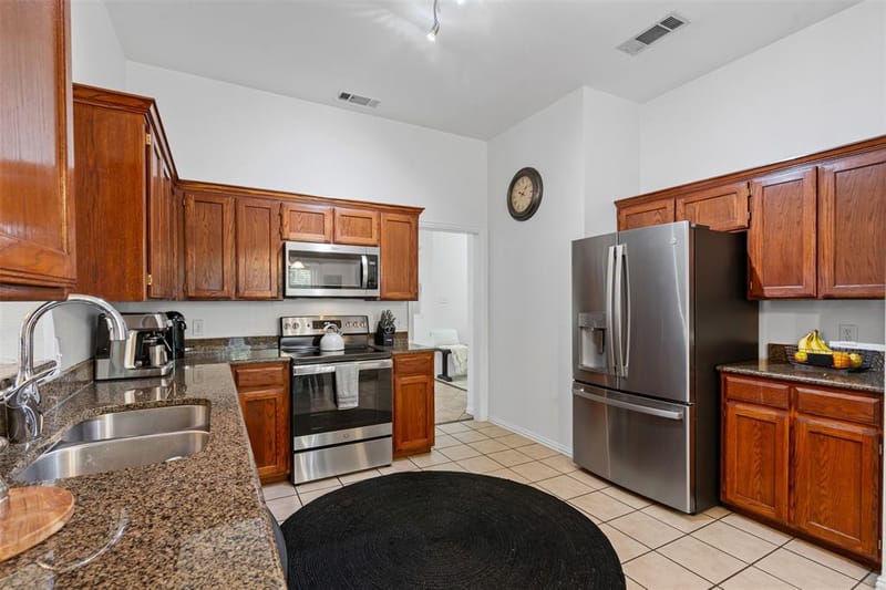 221 Whitestone Way, Weatherford TX 76085 - Photo 13