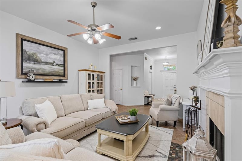 221 Whitestone Way, Weatherford TX 76085 - Photo 10