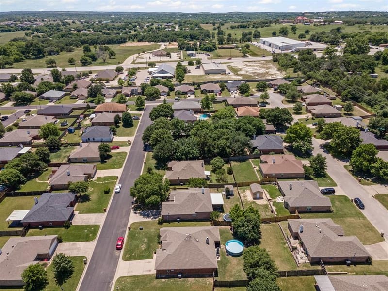 221 Whitestone Way, Weatherford TX 76085 - Photo 35