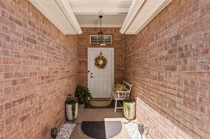 221 Whitestone Way, Weatherford TX 76085 - Photo 4