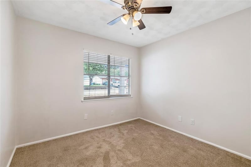 517 Aransas Drive, Euless TX 76039 - Photo 14