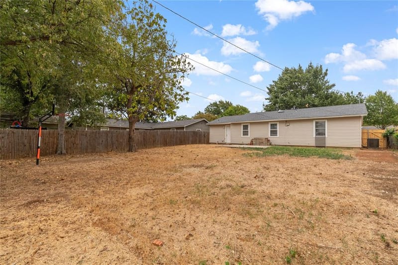517 Aransas Drive, Euless TX 76039 - Photo 19