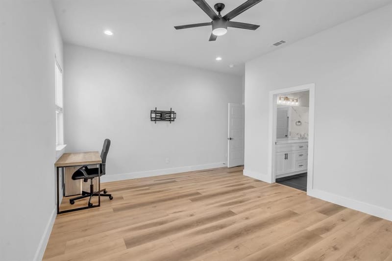 2731 Maurine F. Bailey Way, Dallas TX 75215 - Photo 24