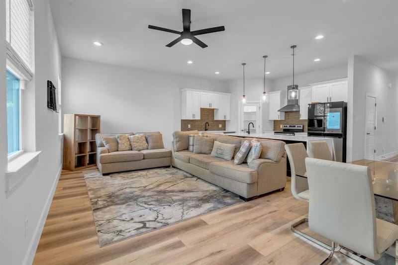 2731 Maurine F. Bailey Way, Dallas TX 75215 - Photo 18