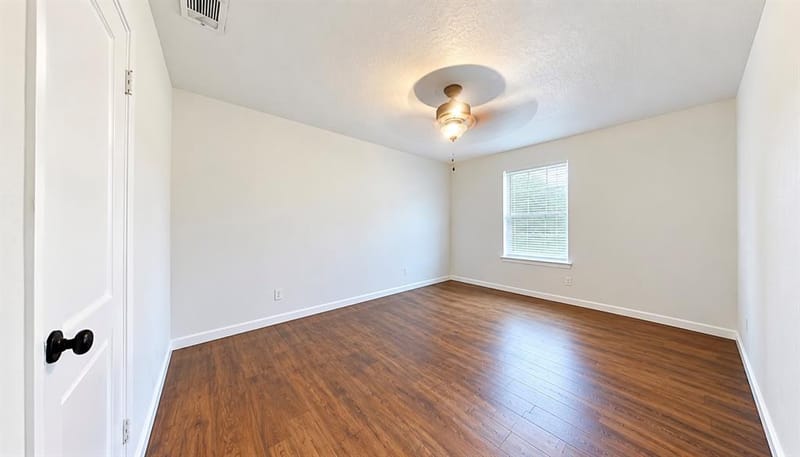 8413 White Settlement Road, White Settlement TX 76108 - Photo 6