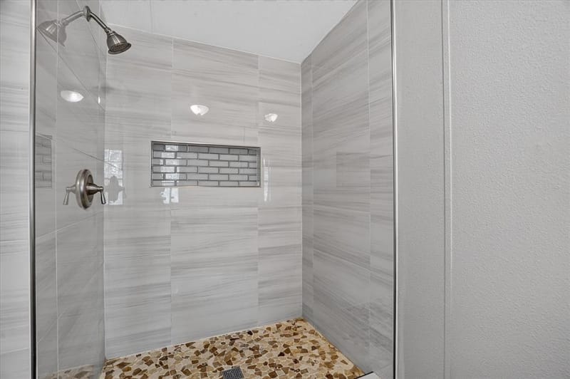 5907 Arkansas Trail, Granbury TX 76048 - Photo 6
