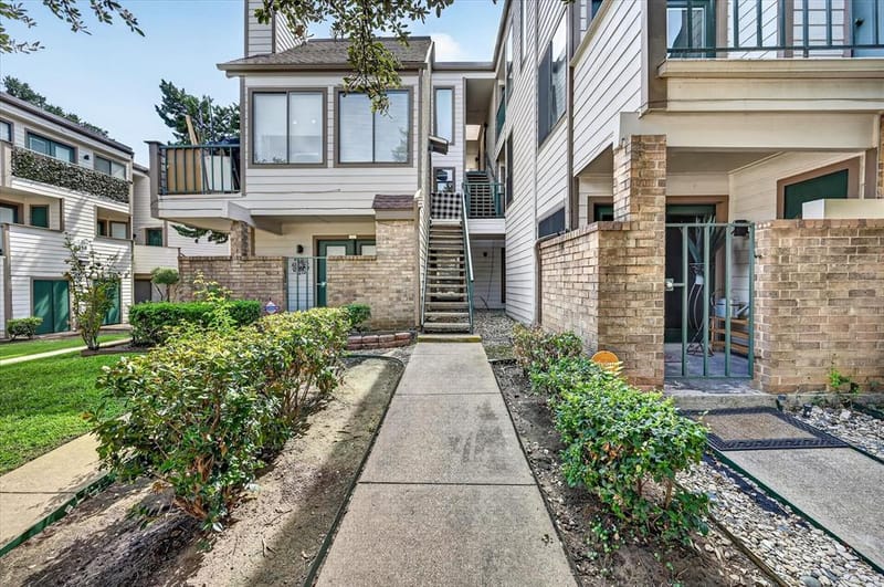2311 Balsam Drive # H213, Arlington TX 76006