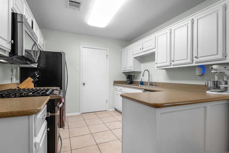 10712 Apache Drive, Waco TX 76712 - Photo 13