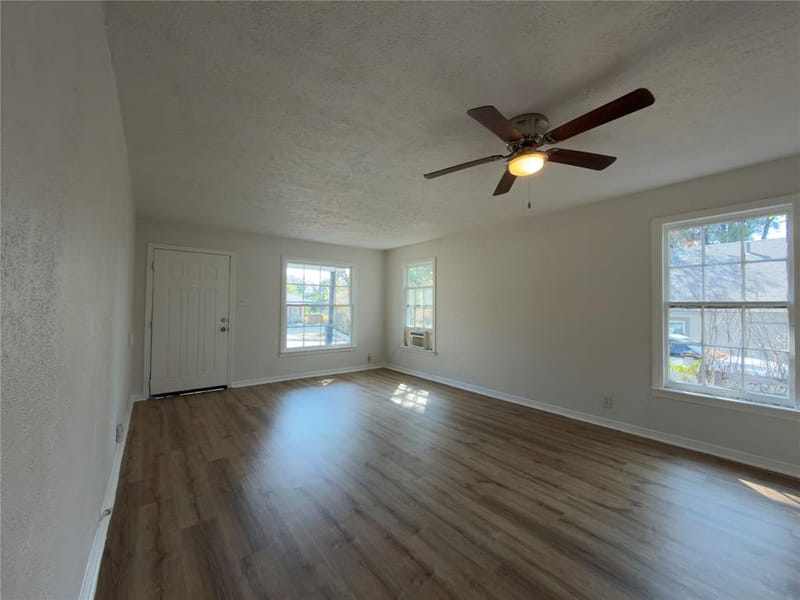 2913 Avenue A, Fort Worth TX 76105 - Photo 7