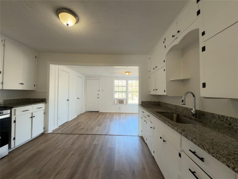 2913 Avenue A, Fort Worth TX 76105 - Photo 9