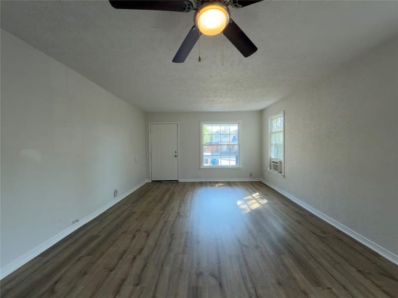 2913 Avenue A, Fort Worth TX 76105 - Photo 8