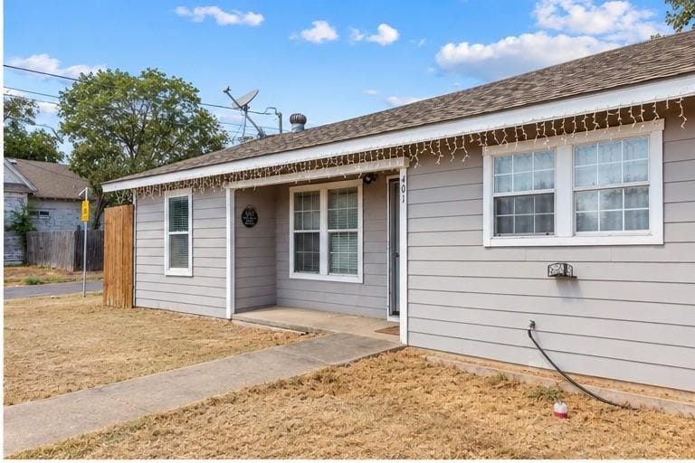 401 E Davis Avenue, Alvarado TX 76009