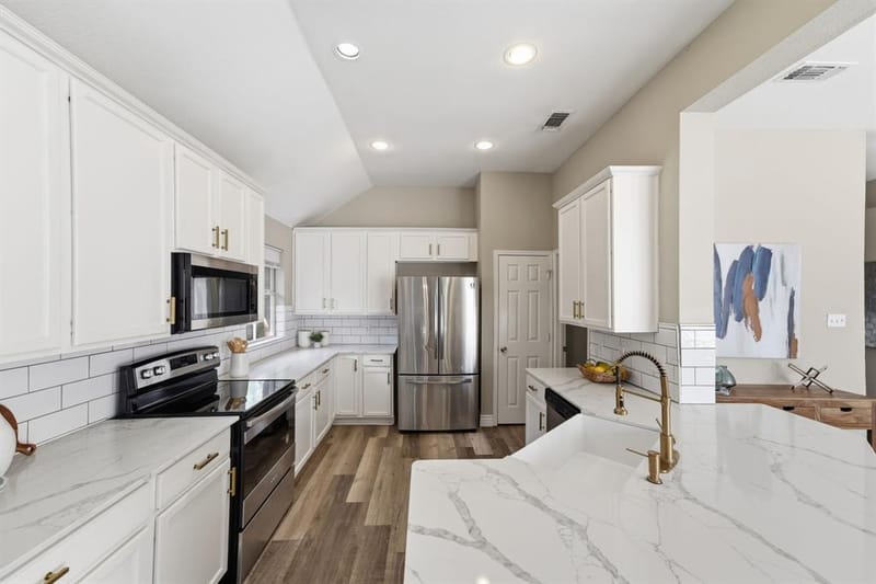 5425 Pebble Court, McKinney TX 75072 - Photo 8