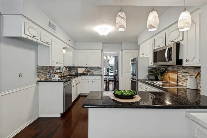 7625 Woodstone Lane, Dallas TX 75248 - Photo 20
