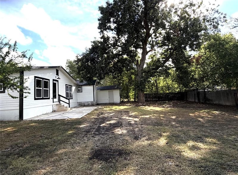 600 Scurlock Street, Grandview TX 76050 - Photo 20