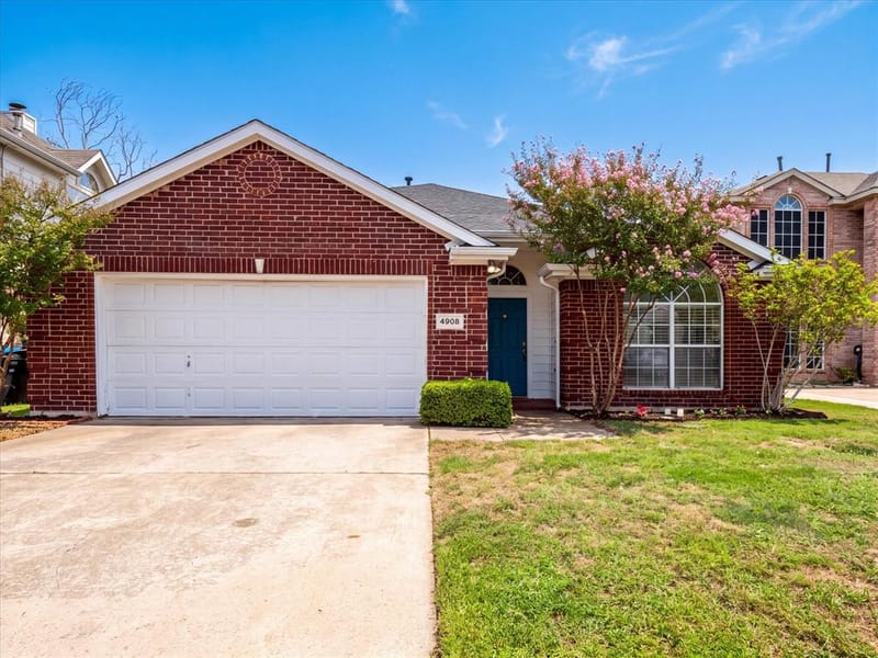 4908 Skymeadow Drive, Fort Worth TX 76135