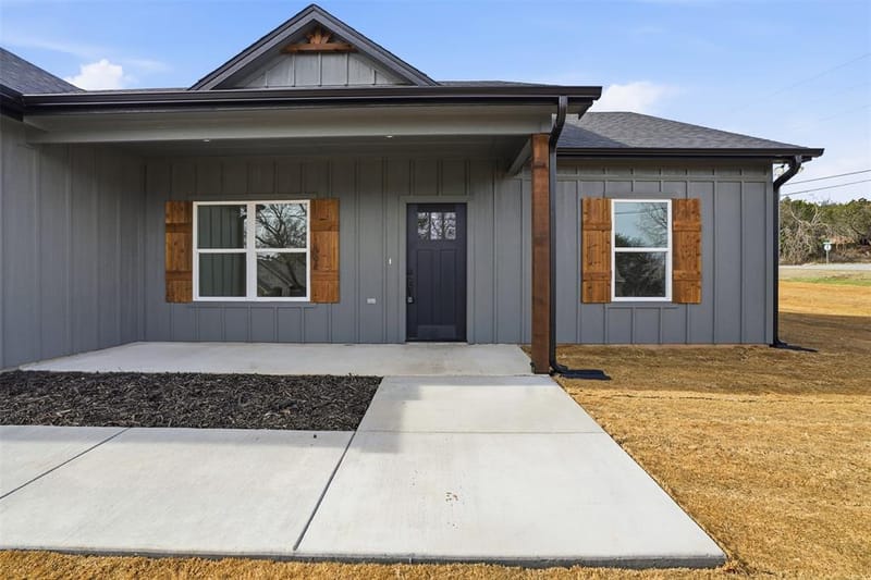 4300 Lucero Drive, Granbury TX 76048 - Photo 2