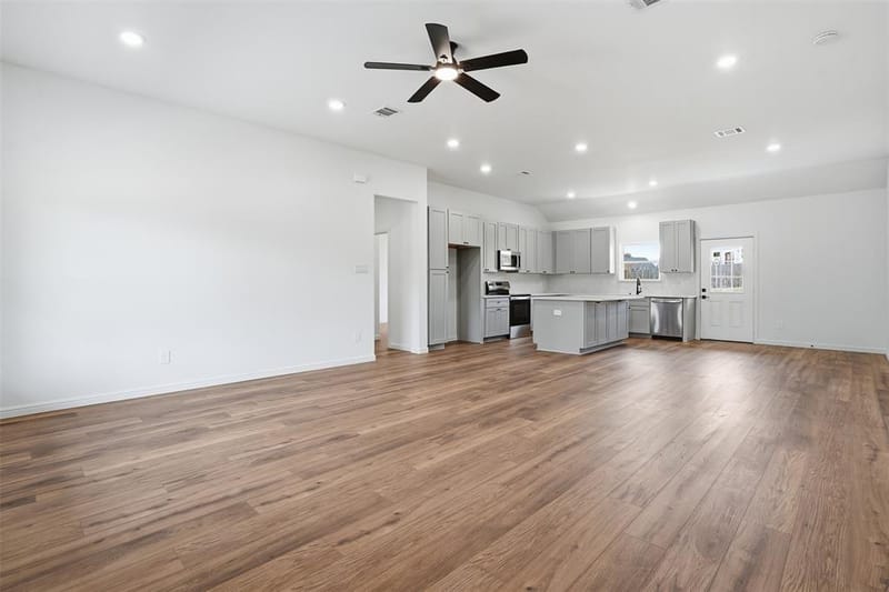4300 Lucero Drive, Granbury TX 76048 - Photo 7