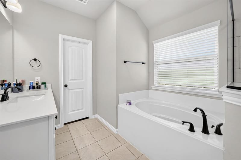 1528 Sidewinder Trail, Weatherford TX 76087 - Photo 20