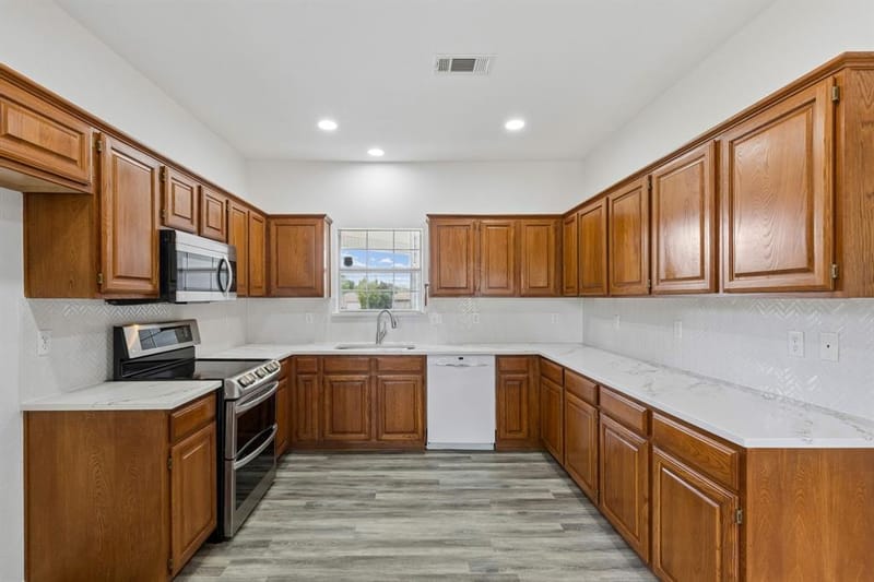 1609 Blackburn Road, Sachse TX 75048 - Photo 16