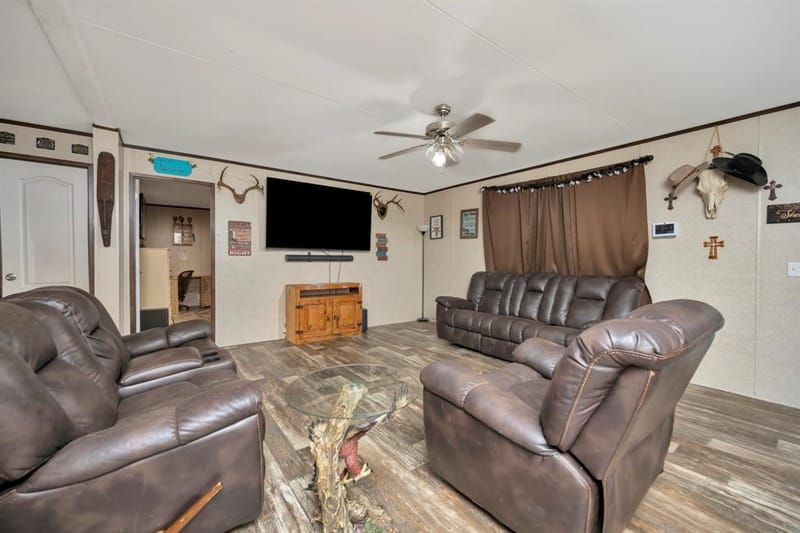 445 Lakeside Drive, Bowie TX 76230 - Photo 6