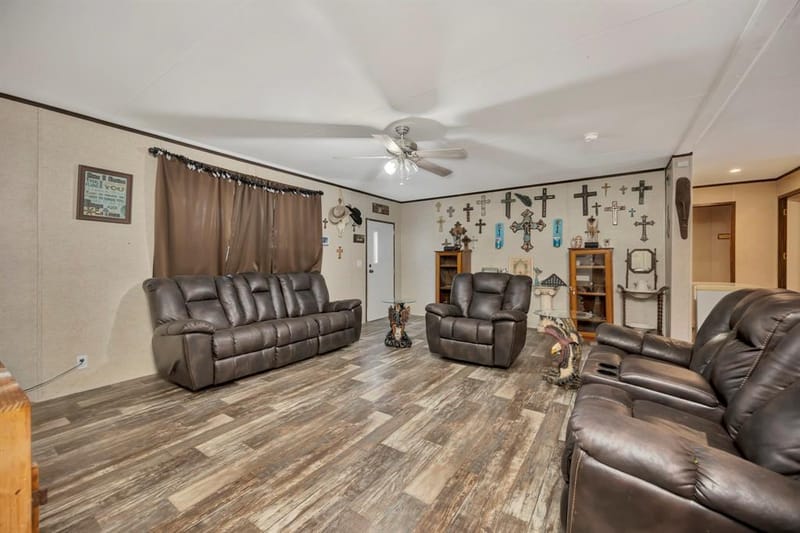 445 Lakeside Drive, Bowie TX 76230 - Photo 7