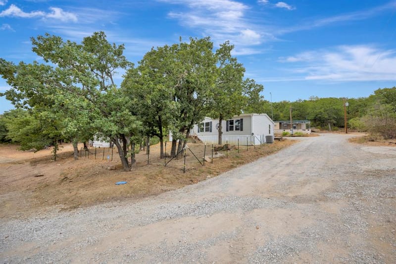 445 Lakeside Drive, Bowie TX 76230 - Photo 37