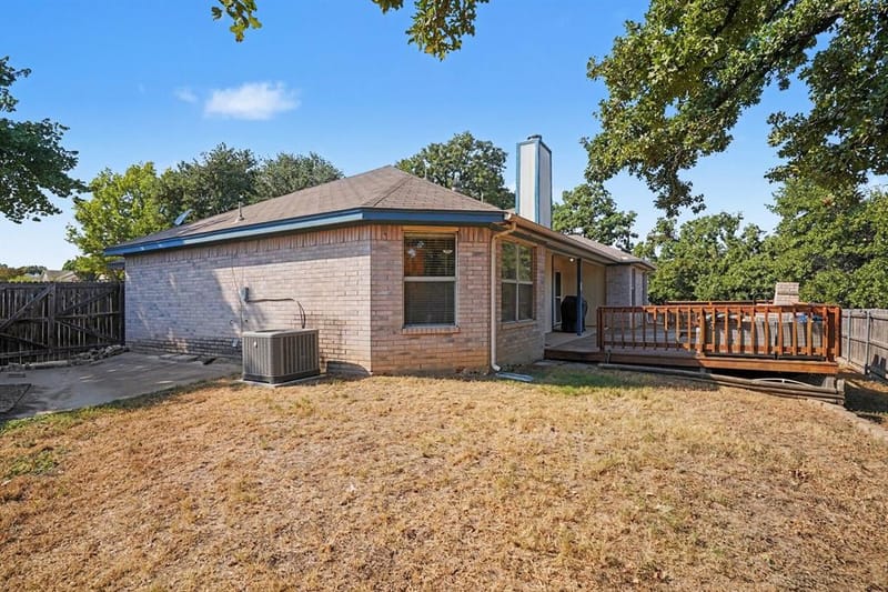 637 Oak View Court, Azle TX 76020 - Photo 23