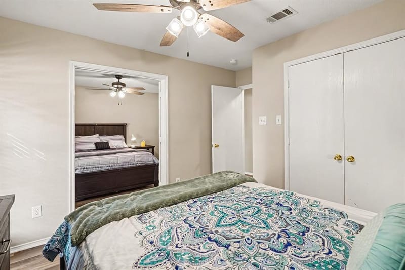637 Oak View Court, Azle TX 76020 - Photo 18