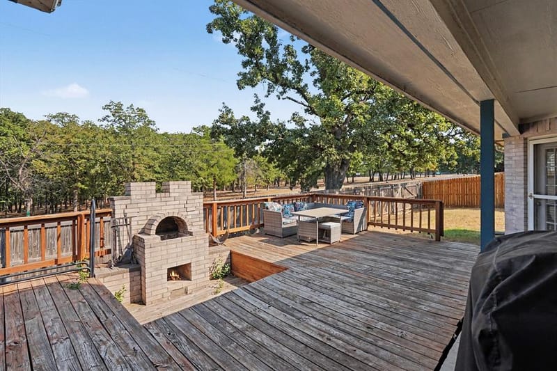 637 Oak View Court, Azle TX 76020 - Photo 21