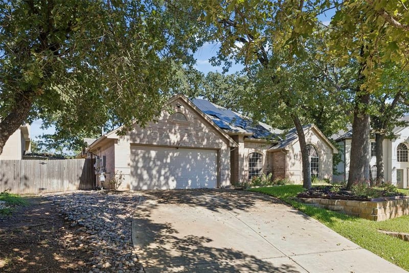 905 Forest Hollow Drive, Hurst TX 76053 - Photo 15